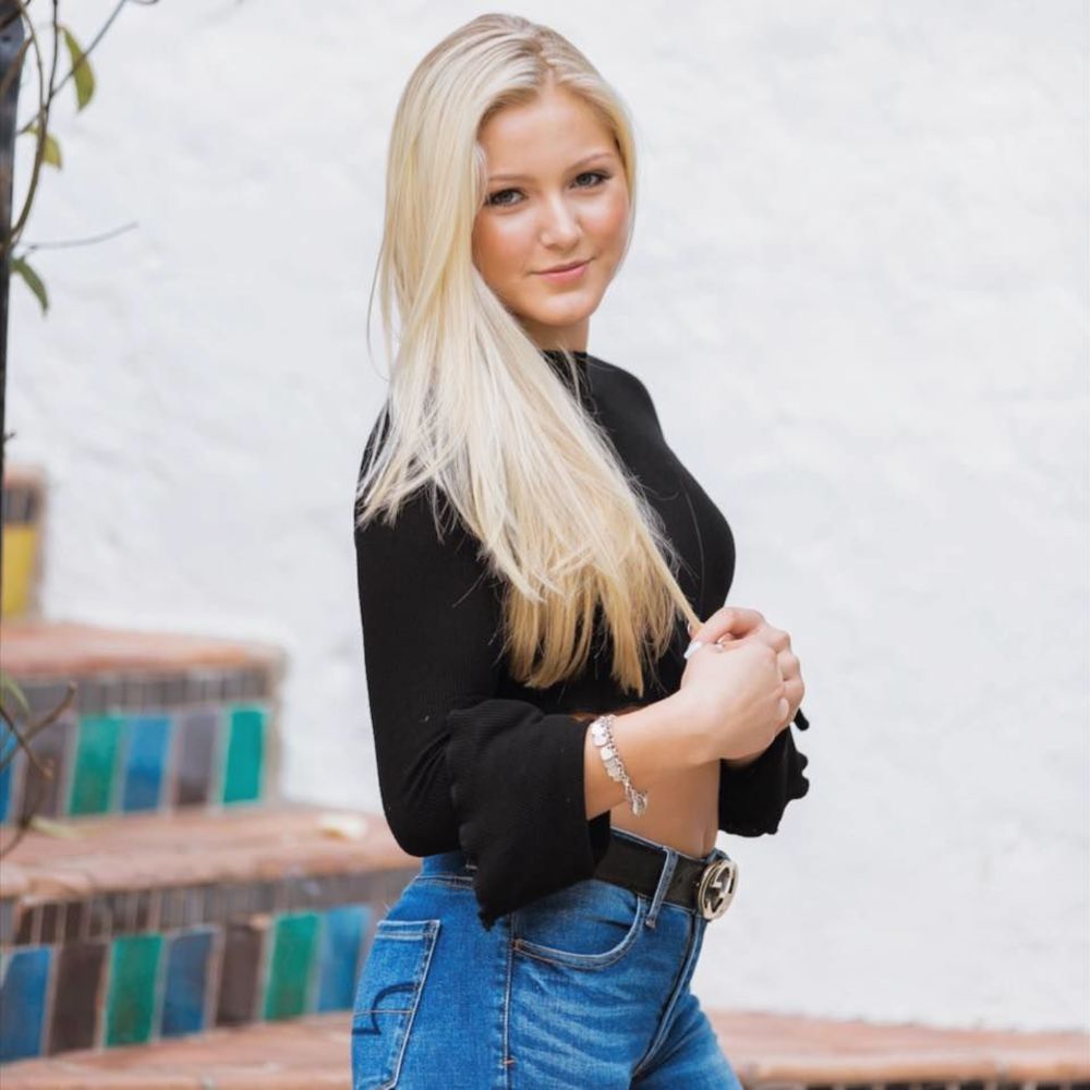 Meet your Posher, Ashley